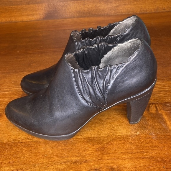 Umberto Raffini signature black Leather platform ankle boots Eu 39 US 8.5 - Picture 7 of 14